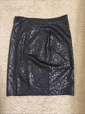 Black Metallic Animal-Texture Pencil Skirt
